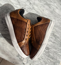 Alda götuskór úr ofnu leðri