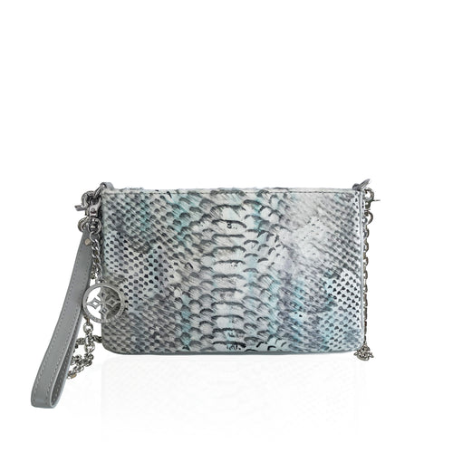 Samkvæmisveski ljósblátt hamrað  / Elegant small purse in sky blue